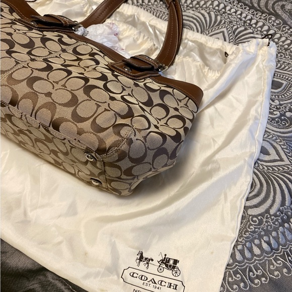 Coach Soho Signature Canvas & Leather Tote Bag F13742 | Like New + Dust Bag - Picture 12 of 13